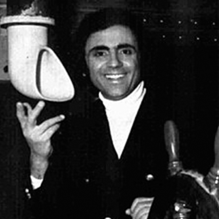 Toni Santagata